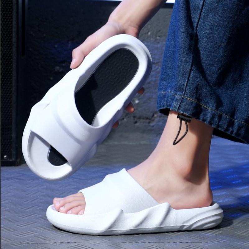 Summer Men Slippers Platform Slip on Soft Sandals Home Mute Slippers Outdoor Walk Beach Holiday Casual Sandals for Men Sandalias