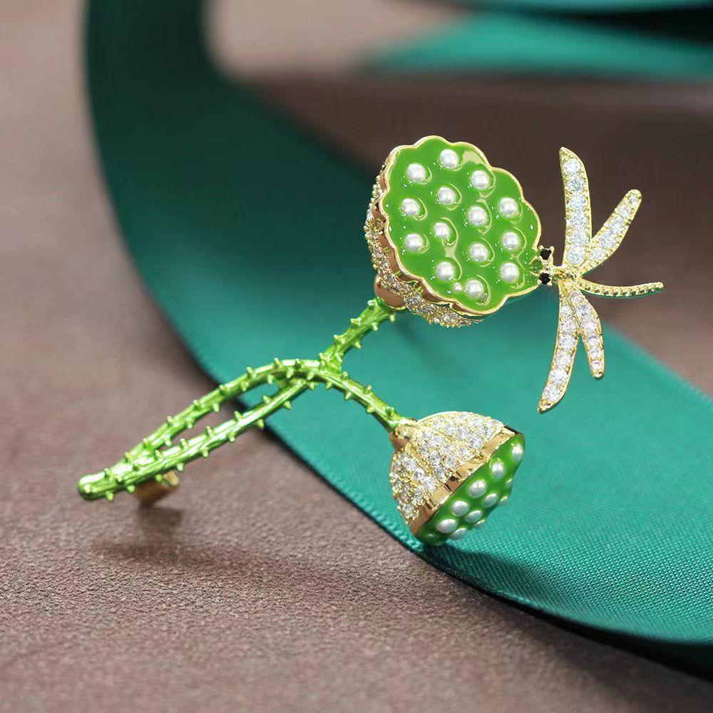SKEDS Elegant Women New Creative Bamboo Rhinestone Brooches Pins Vintage Plant Series Crystal Enamel Pin Badges Corsage For Lady