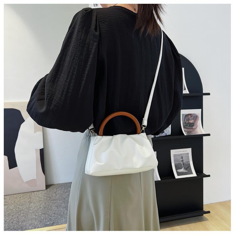 Wolkenplissierte Kunstleder-Schultertasche für Damen im Vintage-Stil, Crossbody, quadratische Geldbörse