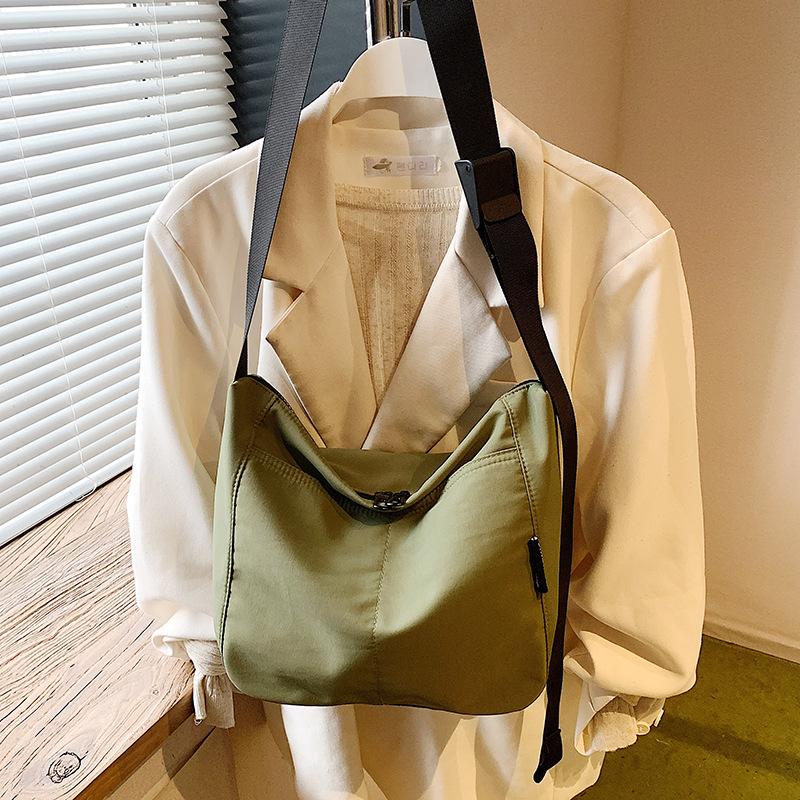 New Original Simple Versatile Canvas Bag Women's Large Capacity Crossbody Shoulder Bag College Student Class Commuter Bag