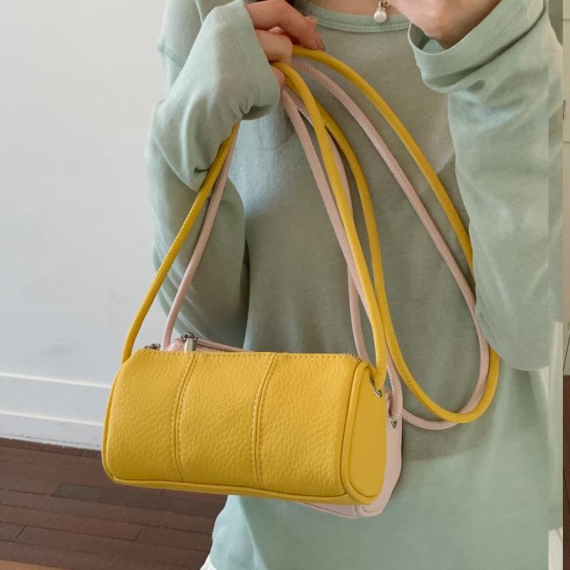 A Niche and Stylish Pillow Bag for Commuting To Boston. Features A Crossbody Strap.