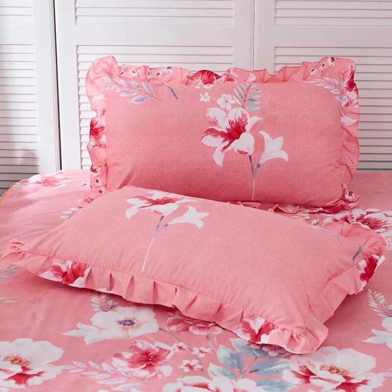 3pcs Set Skin-friendly Lace Bedspread Princess Double Layer Lace Bed Sheet Anti-slip Bed Cover with 2pcs Pillowcase