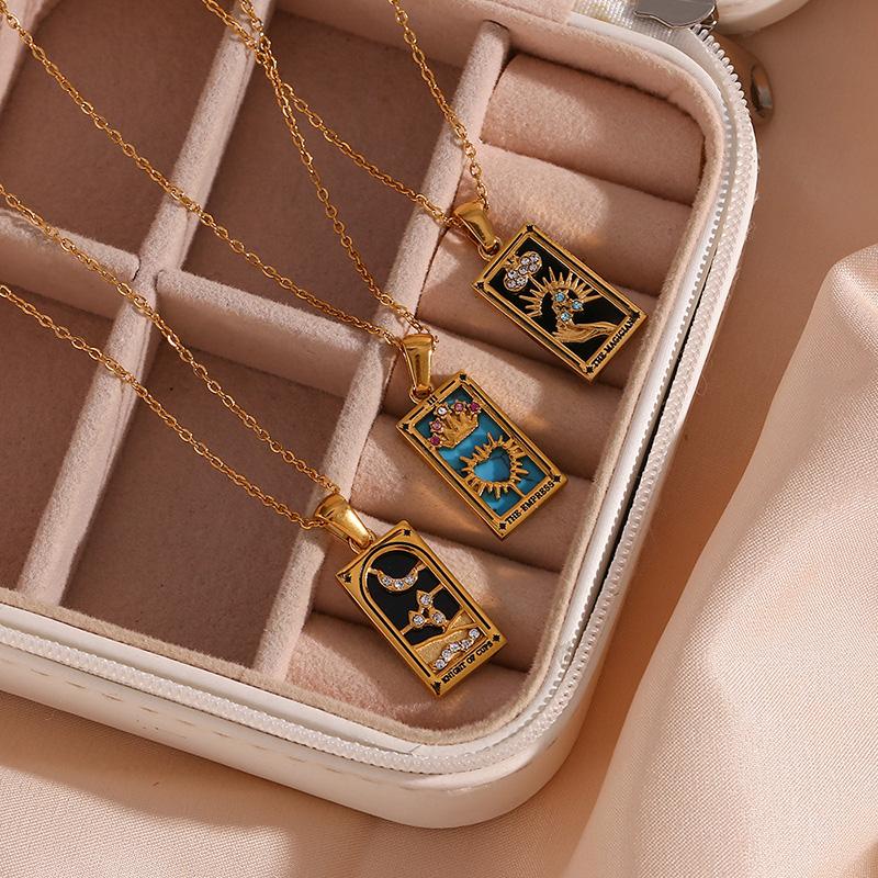 Colier de carte de tarot vintage Colier cu pandantiv dreptunghiular din oțel inoxidabil pentru femei Bijuterii Textura Accesorii de personalitate