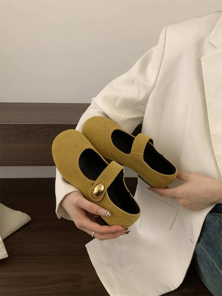 Retro Mori one-word buckle with grandma shoes for women's 2025 new cute round head Mary Jane flat shoes