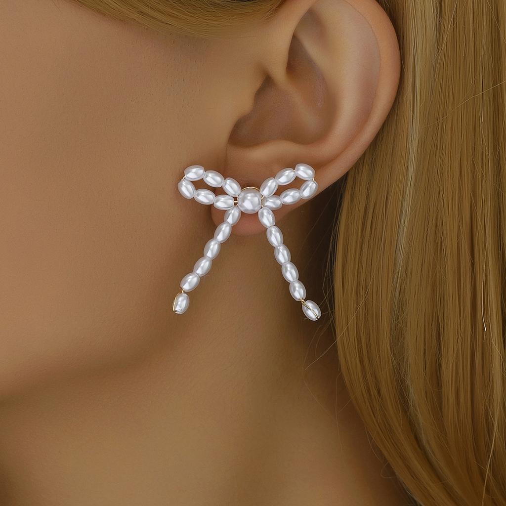 Pearl stud earrings niche beaded bow design earrings small fragrant light luxury earrings earrings