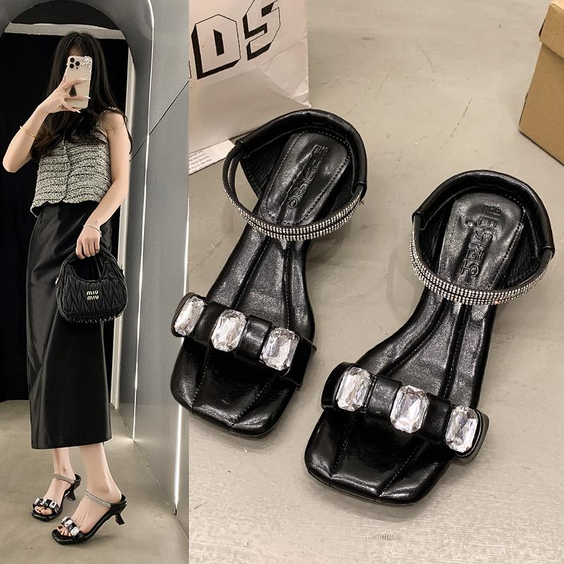 Coarse heeled sandals for women's summer outdoor wear 2025 new style mid heeled outdoor casual fashion temperament sandals