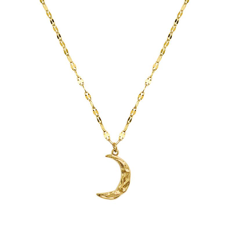 Minimalist Hammered Moon Pendant Necklace, 18k Gold-Plated Titanium Steel Clavicle Chain