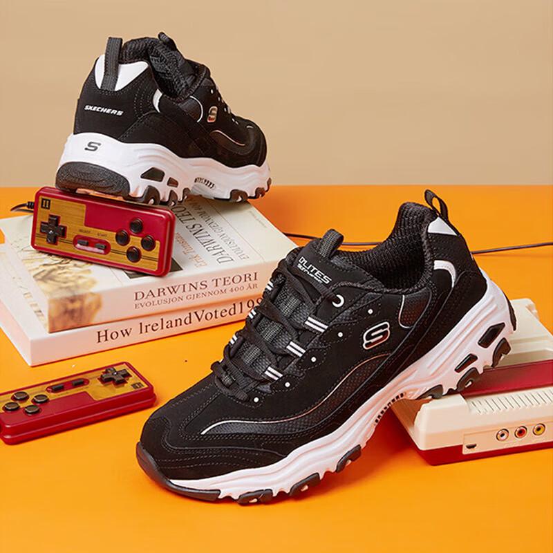Skechers Men s 52675-BLK Chunky Lifestyle Sneakers US 8