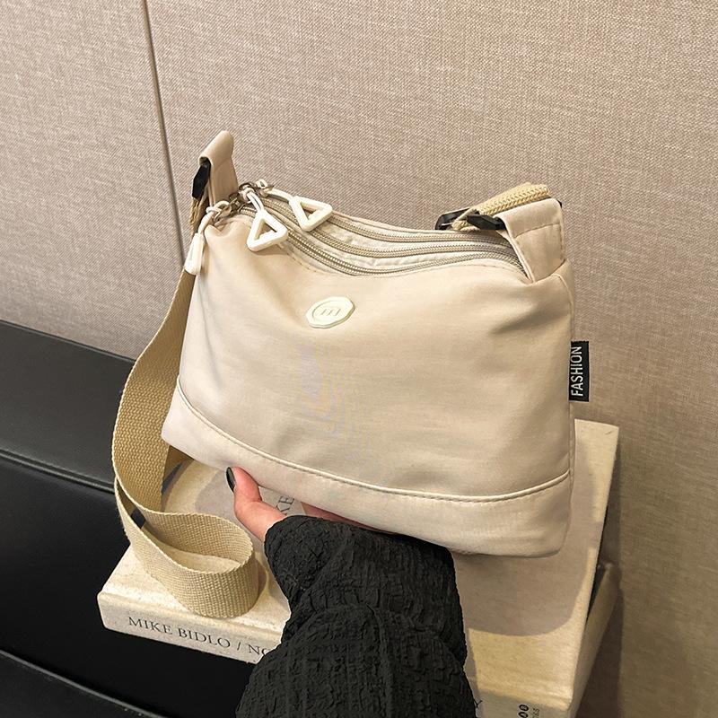 Niche Women's Versatile Crossbody Bag for Women Versatile New Fashionable One-shoulder Commuting Shoulder Bag for Women