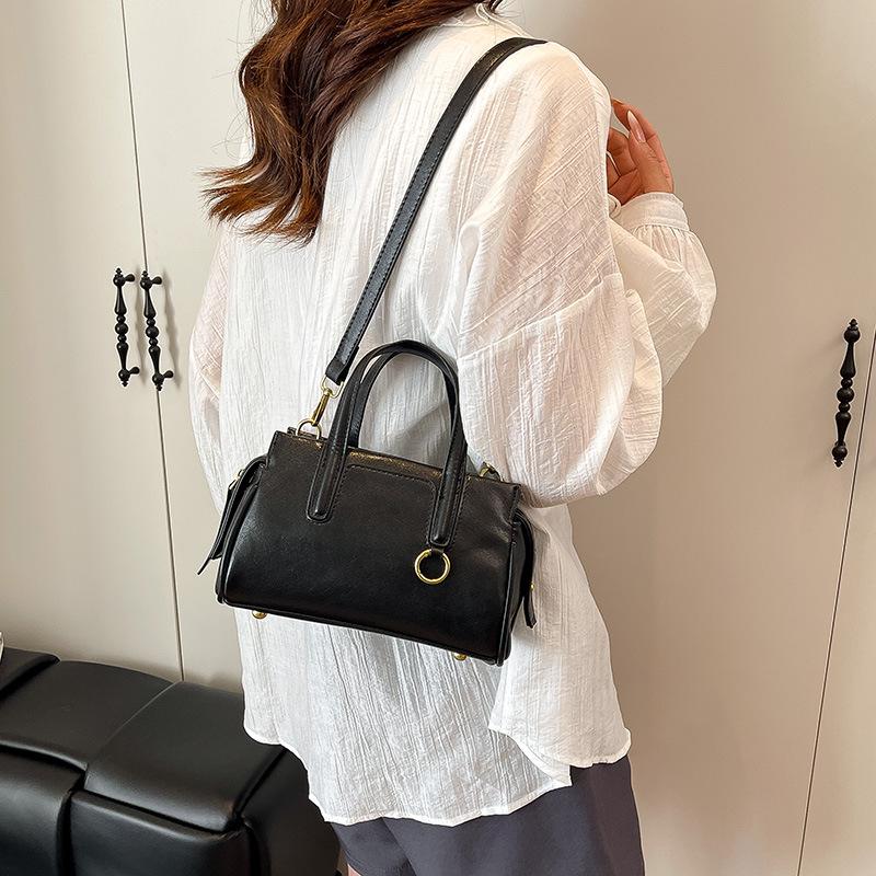 

Retro Korean-Style Solid Color Boston Handbag - Women s Single Shoulder Crossbody Bag One size