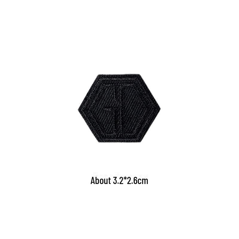 

Черная самоклеящаяся заплатка для ремонта кожаной куртки без швов и вышивки.