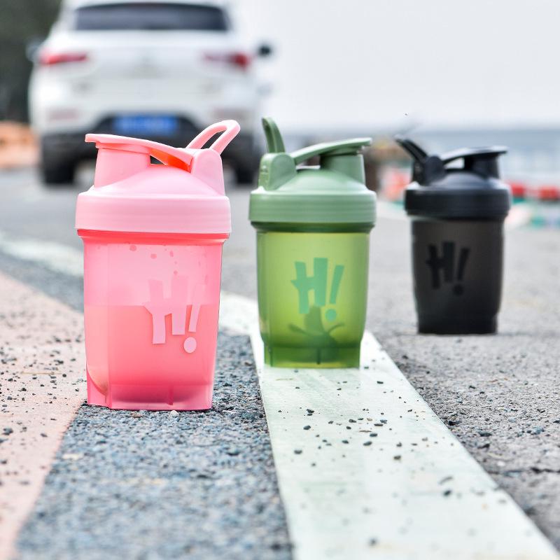 High-Quality Shaker Cup for Protein, Smoothies, and Drinks - Food Grade Sports & Fitness Cup for Men