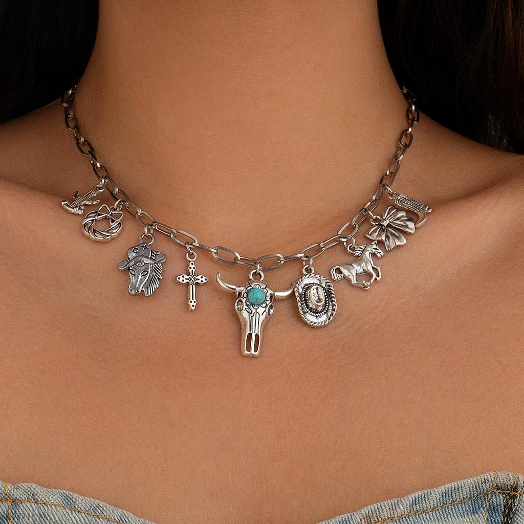 Retro ethnic style imitation turquoise cow head collarbone necklace female western cowboy style hat necklace
