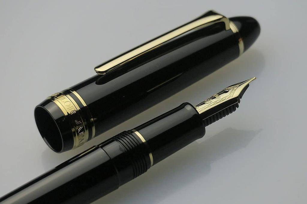 Sailor Fountain Pen Profit Casual Gold Trim Black Medium Nib 11-0570-420