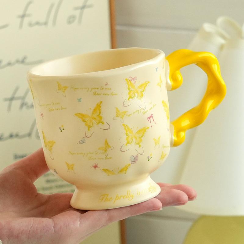 

Кружка Ins Fantasy Butterfly высокой ценности Домашняя Девушка Кофе Пара Чашка Креативный Сувенир Керамическая Чашка 401-500ml