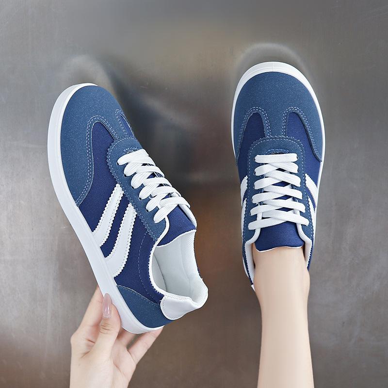 2026 spring and autumn new women's board shoes student flats low-top round head casual sports shoes