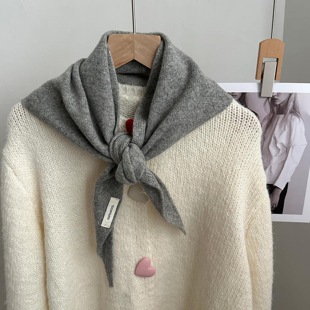 A Solid Color Wool Knitted Triangle Scarf for Women, Can Be Worn as a Fake Collar, Decorative Scarf for Air-Conditioned Rooms, Fashionable Shawl