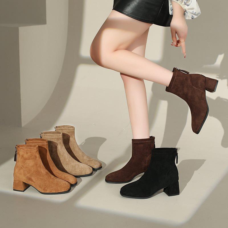 Skinny Stiefel kurze Stiefel elastische Stiefel Herbst und Winter Wildleder Französischer hoher Absatz dicker Absatz neue Martin Stiefel Damen 2025 Samt eckige Spitze