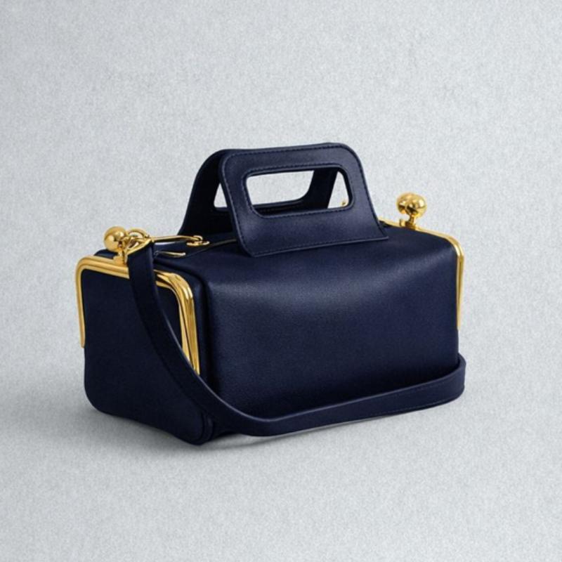 2026 New Fashi Designer Women's Two Clip Pillow Handbags Luxury High End Party Versatile Shoulder Bag Elegant Trendy Tote Bag