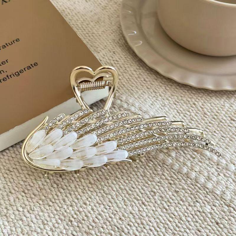 

Elegant Large Hair Claw Clip Angel Wing Rhinestone Shiny Hair ClipWomen Girls Daily Outdoor Decors Alloy Hair Accessories білий