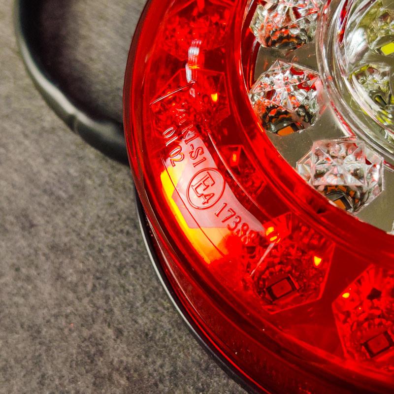 Factory Supply Round Tail Light Rear Lamp for the Trucks and Trailer RV 123mm