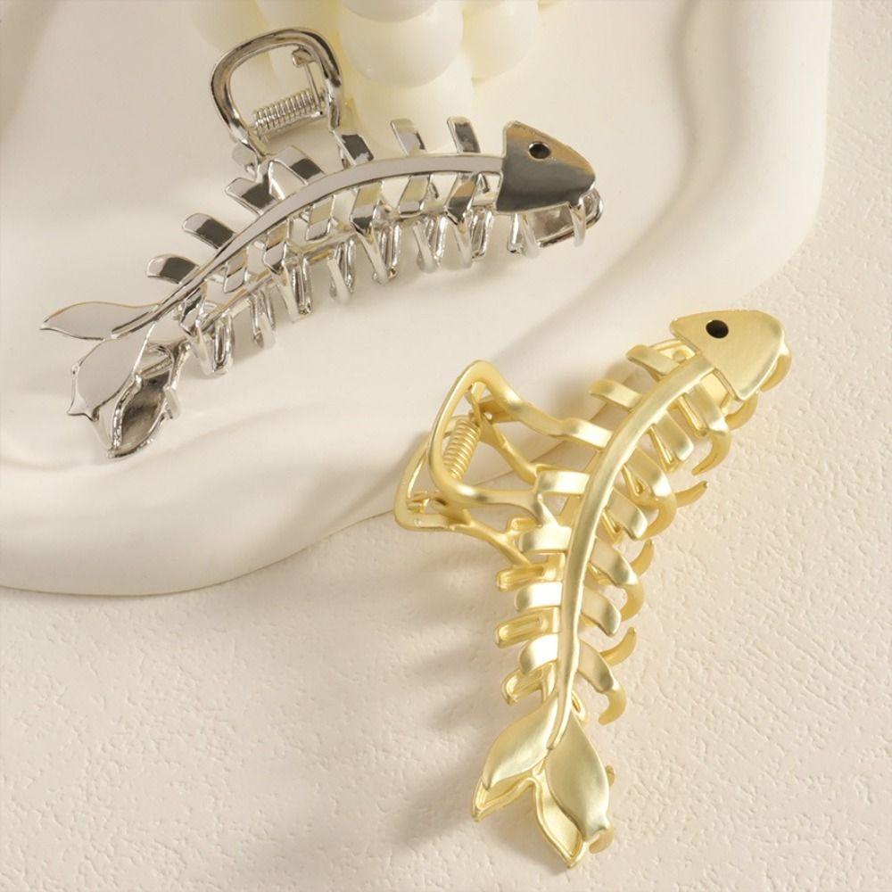 Hollow Design Hollow Hairpins Metal Material Rhinestones Flowers Hair Clips For Women