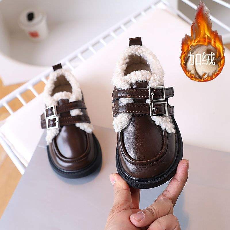 

Детские маленькие кожаные туфли Девочки зима 2025 новые бархатные теплые женские туфли сокровище осень и зима студенческие британские зимние туфли Size 25 shoe inner length 15.0CM