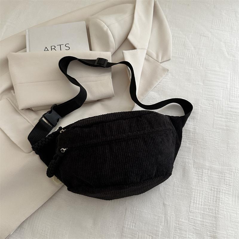 Solid color simple foreign style shoulder messenger bag 2025 autumn new niche versatile ins casual bag breast bag fanny pack