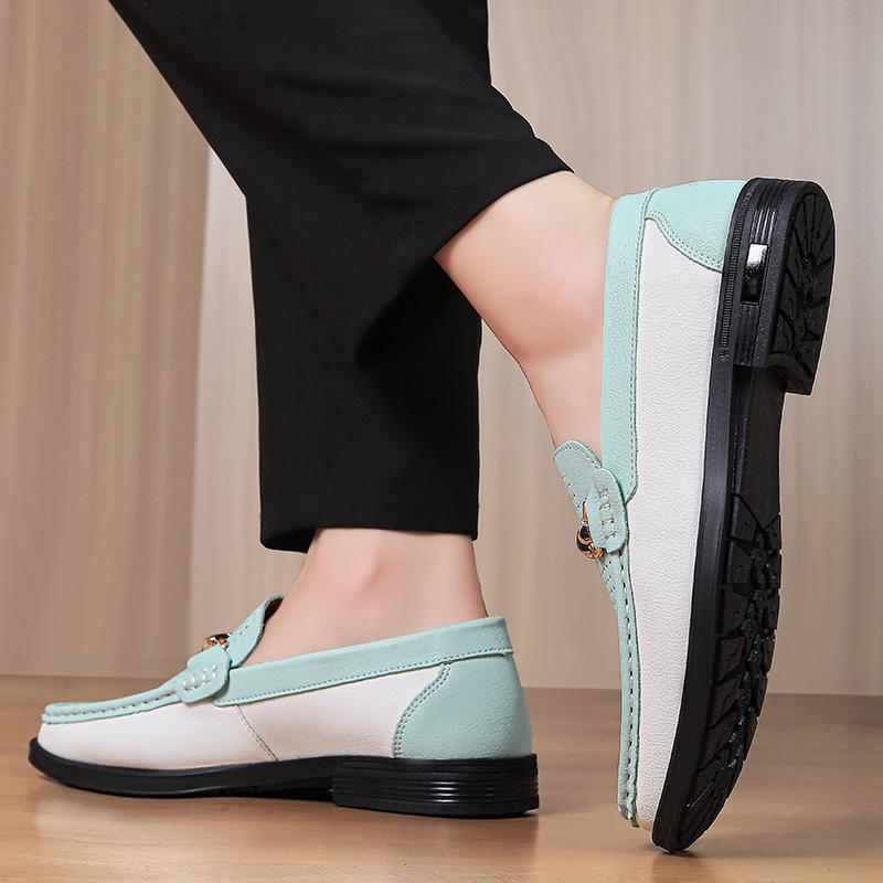 Fashion New Fashionable Men's Brand Design Summer Punching Refreshing Flat Bottomed Handmade Soft Breathable Large Size Leisure Loafers