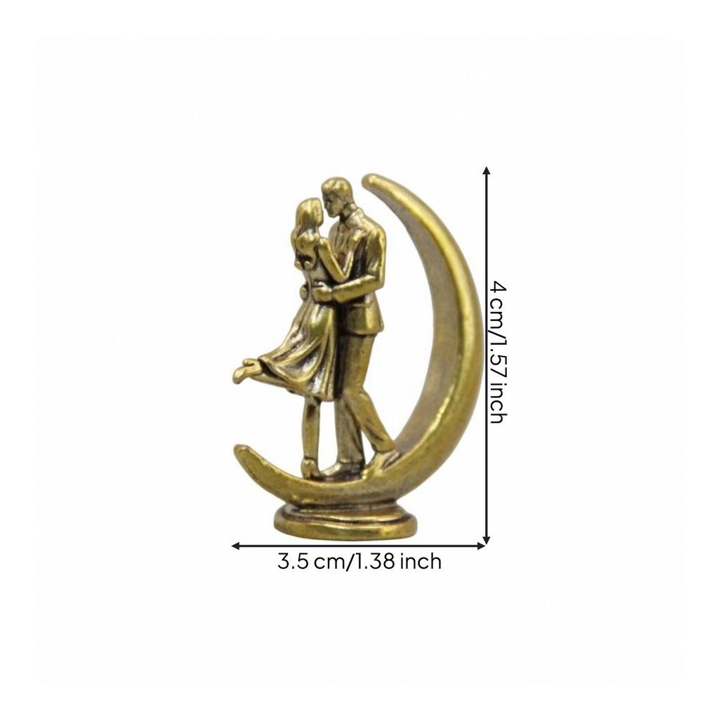 Couple Figurine Elegant Sculpture Compact for Couples