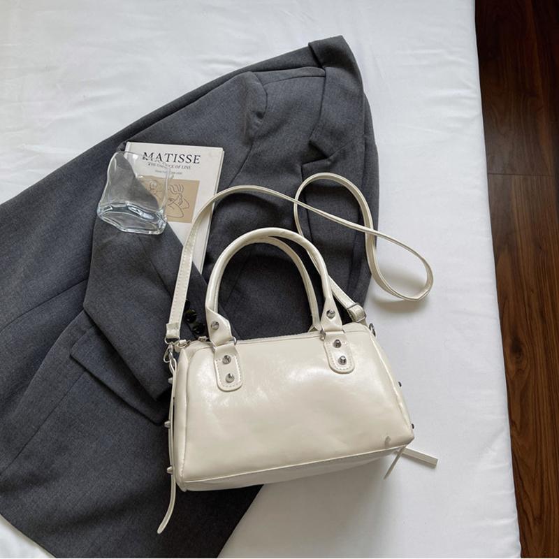 Fashion Rivets Large Capacity Pillow Bag European and American Bowling Motorcycle Handbag Single Shoulder Crossbody Women's Bag