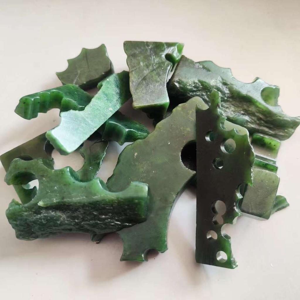 Natural Jade Stone Hetian Green Jasperite Jasper Stone Raw Crystals and Stones Healing Mineral Specimen Decoration Stone Home