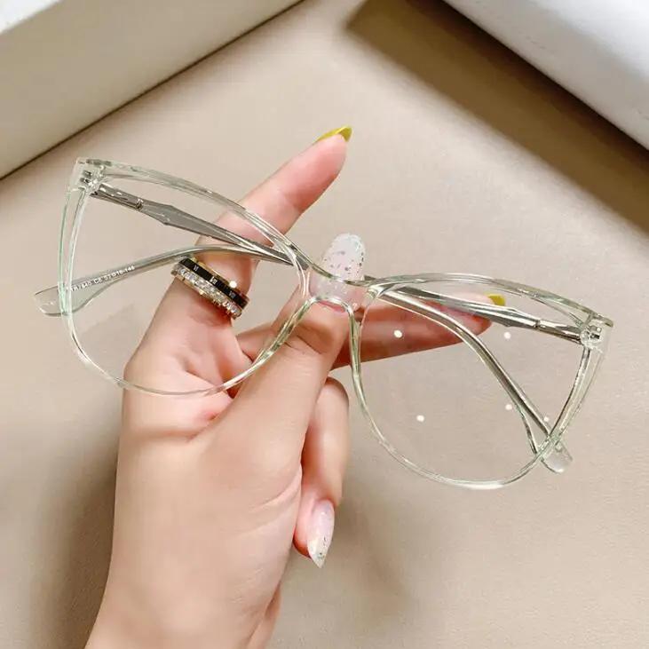 New Fashion Vintage Gradient Eyeglasses for Nearsightedness Anti Blue Light Myopia Unique White Legs Cat Eye Glasses Frame