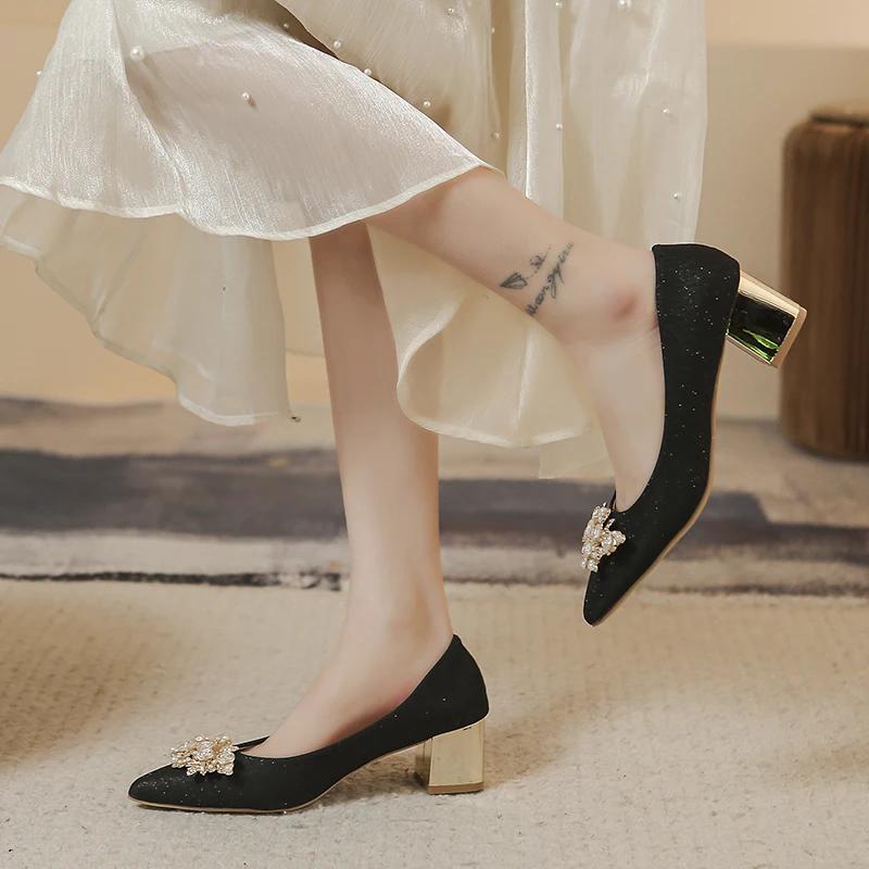 Fashion Ladies Shoes 2025 Slip on Women's High Heels Fashion Dress Pumps Women Pearl Metal Decoration Pointed Toe Plus Size Shoes Women
