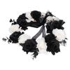 Halloween Kranz Totholz Plastikschädel Schwarz Weiße Blumen Deko Accessoire für Party Spukhaus