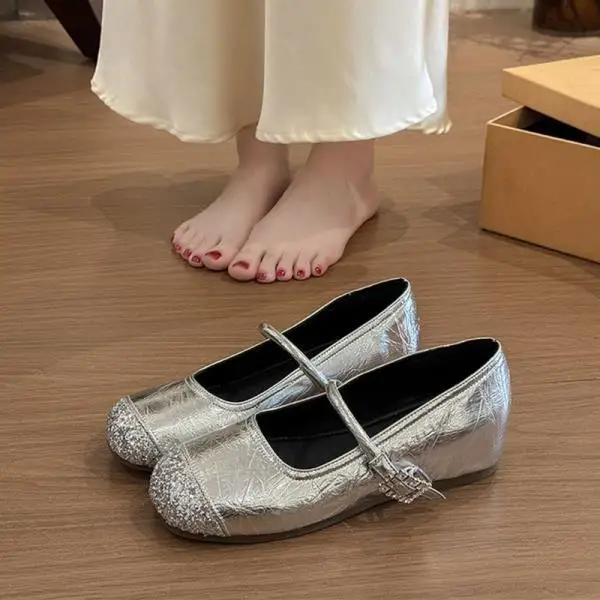 Fashion Shallow Mouth Slip On Shoes For Women Soft Female Footwear All-Match Round Toe Slip-on Glitter Dress Moccasin Summer Mary Janes