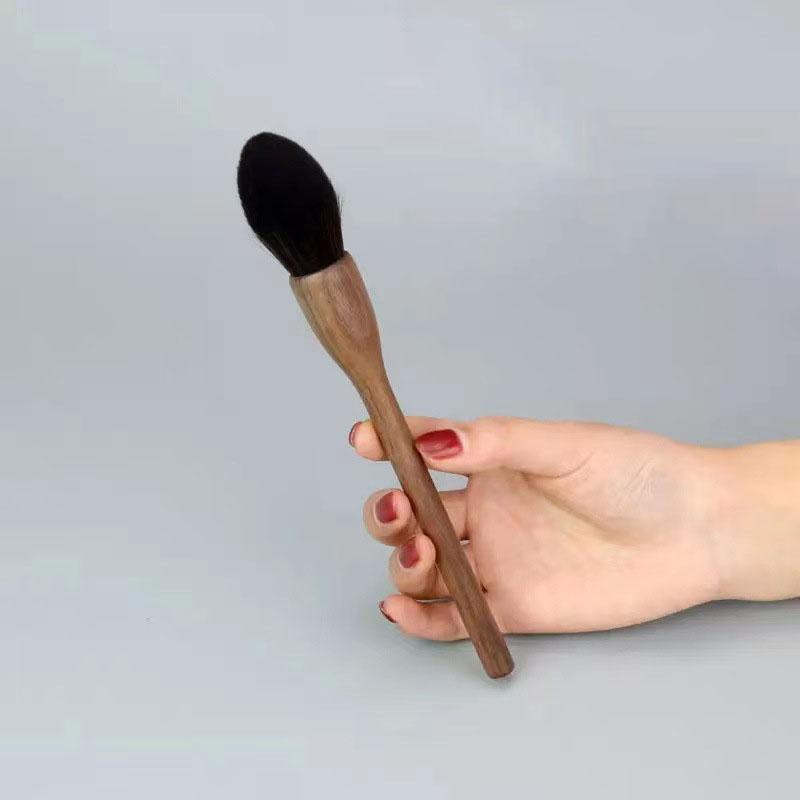 

Кисть для макияжа из волокон волос Рассыпчатые кисти Кисть для меда Серия Walnut Косметические кисти Кисть для нанесения тональной основы без следов