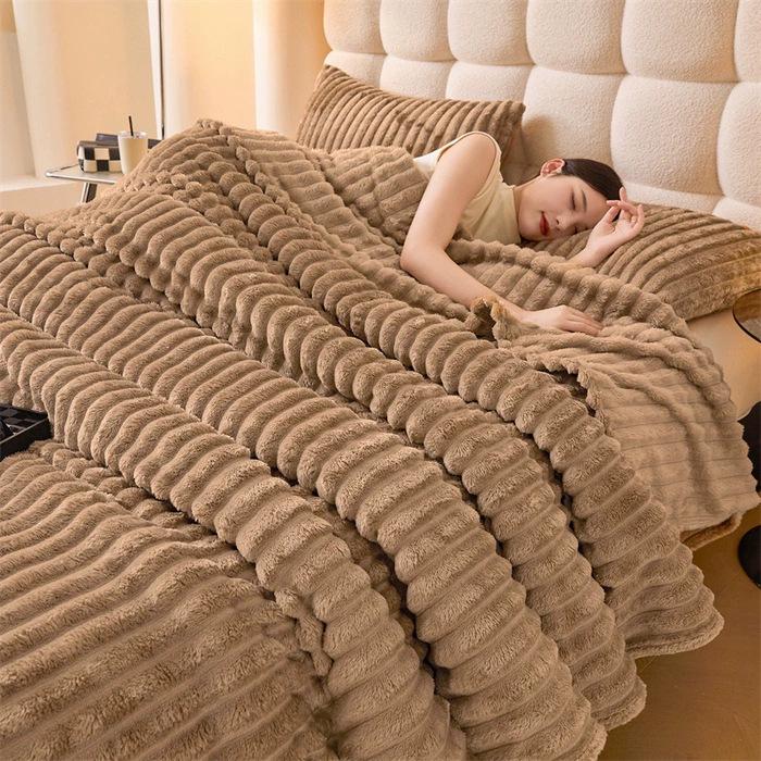 Rabbit Fur Plush Flannel Blanket - Coral Fleece Nap & Air Conditioning Cover, Thickened Small Summer Blanket