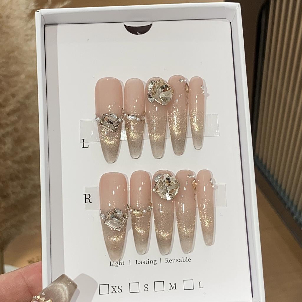 High-end Nude Color Gradient Golden Cat Eye Boutique Champagne K9 Square Diamond Liliko Wear Armor