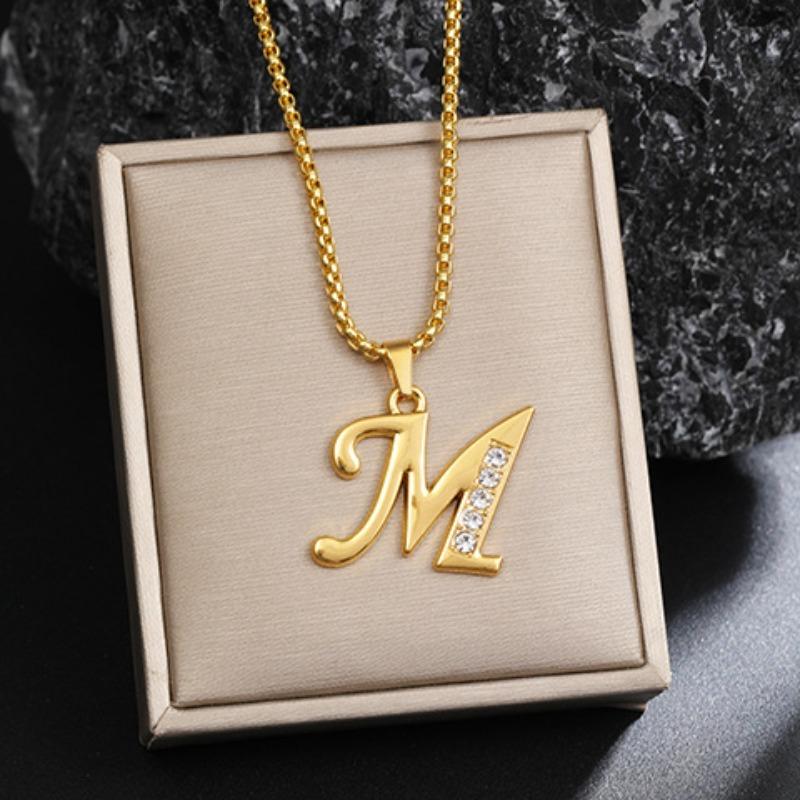 Nový 26 diamantový náhrdelník s anglickými písmeny pro muže a ženy, trendy a kreativní náhrdelník s přívěskem osázeným diamanty