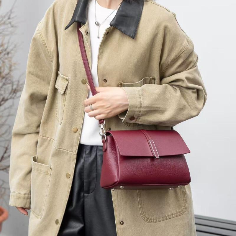 

Niche design underarm bag leather women s bag new versatile small square bag shoulder messenger bag 25cm*9cm*16cm бордовый