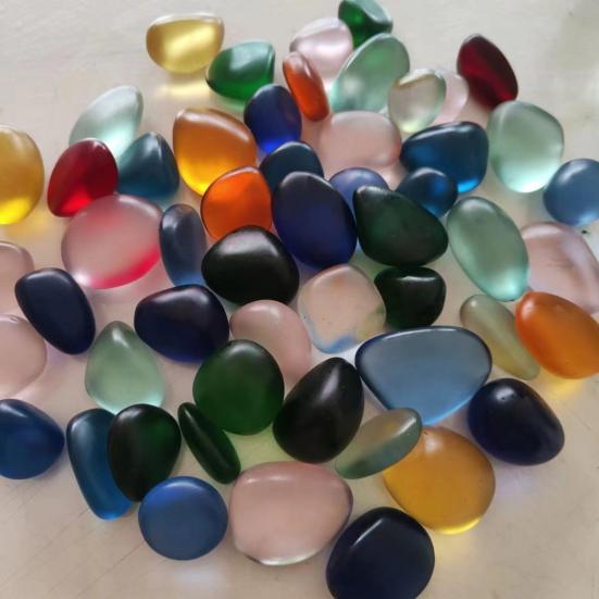 Parlatılmış Cam Taşlar 500g Yuvarlak Deniz ??Cam Çakıl Taşları 2-3cm Düzensiz Karışık Renkler Akvaryum Çakıl Taşları Balık Tankı Peyzajı için