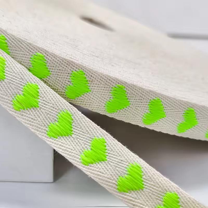 16mm Heart Shaped Woven Ribbon Gift Box Packaging Bouquet Ribbon Apparel Accessories DIY Embroidered Stock
