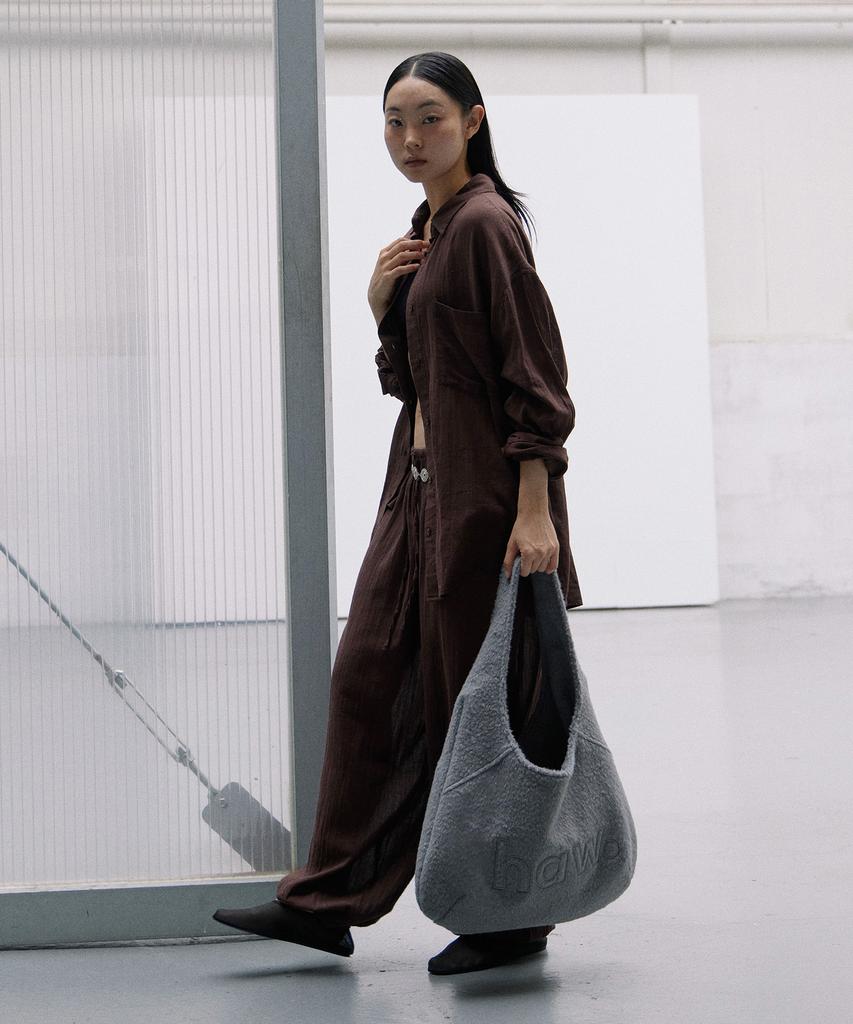 Haveawhale Wool Pebble Bag (Gr)