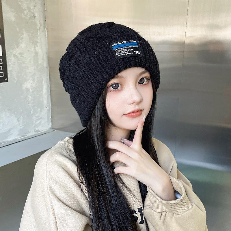 

Корейская версия новой осенне-зимней шапки для женщин, модная вязаная шерстяная шапка с надписью, зимняя уличная теплая студенческая average size