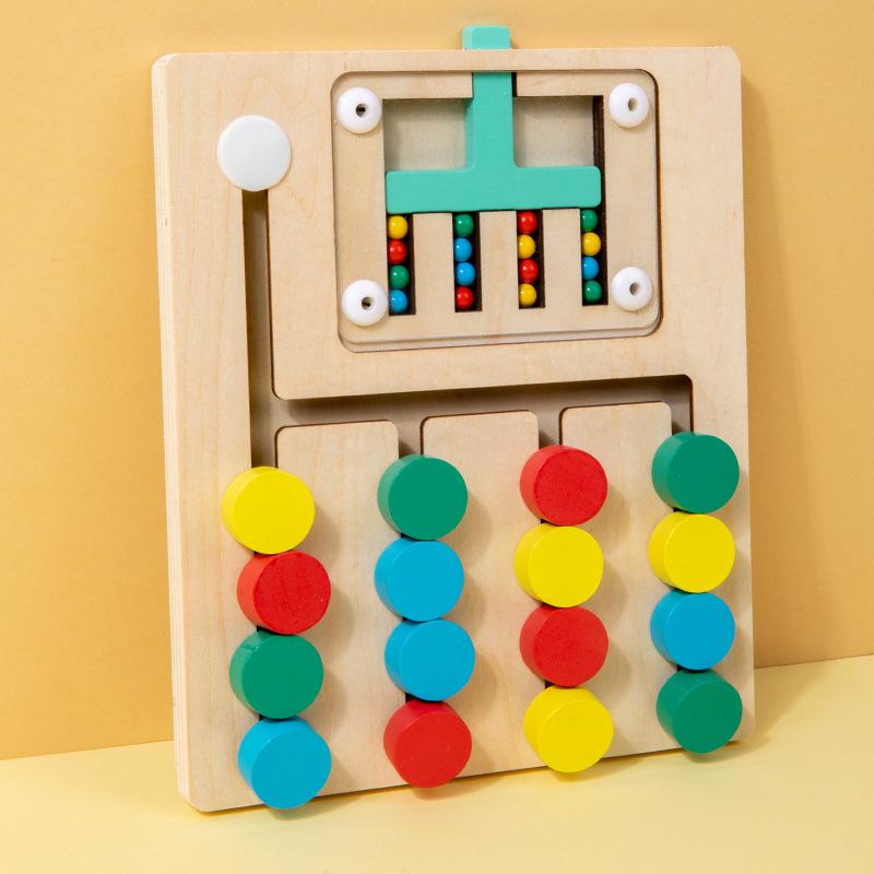 Four-Color Animal Memory Chess: Early Childhood Logical Thinking Wooden Board Game