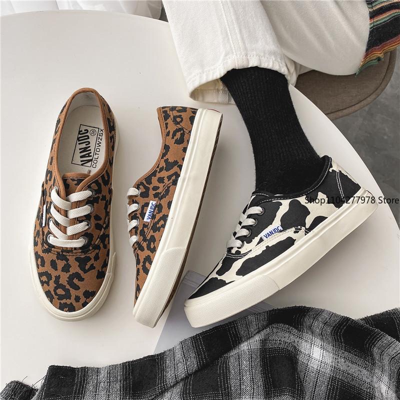 Fashion Women Sneakers 2025 Leopard Canvas Lace Up Ladies Flats Outdoor Running Walking Shoes Comfortable Breathable Female Footwear