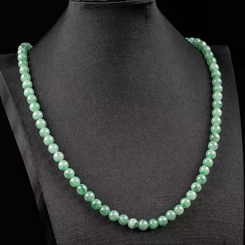 Moisturizing and delicate light green A-grade jadeite bead necklace with Chinese style and elegant jadeite jade necklace