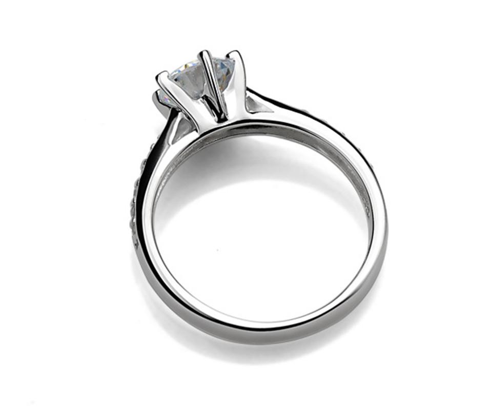 Luxury 925 Silver Classic Ring for Women Six Claw Jewelry Simple 70ct Diamond Ring Imitation Diamond Women's Ring