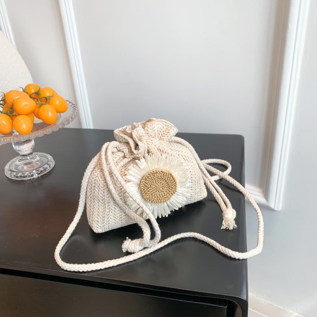 Summer Straw Beach Women's Bag 2025 New Trendy Fashion Woven Bag Girl Versatile Casual Woven Bag
